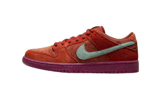 SB Dunk Low Mystic Red Rosewood